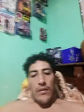 Snapshot of charlyver36 chatting on December 1, 1:32 am charlyver36 online show from December 1, 1:32 am