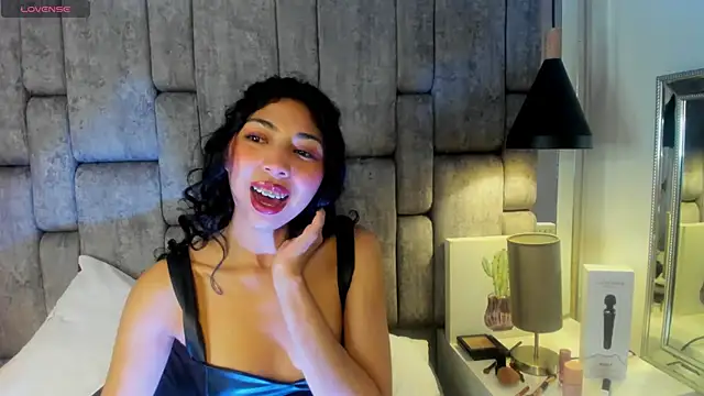 Emmaskinny online show from November 30, 5:00 am