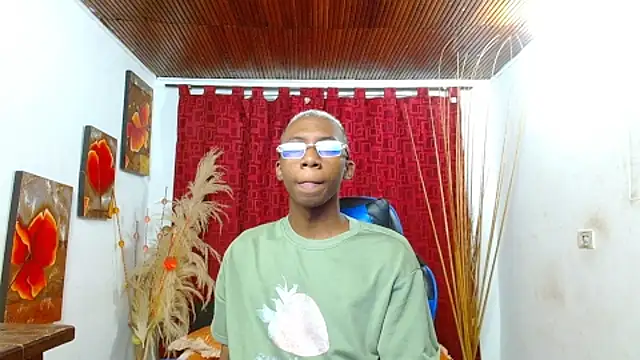 Miilo18 online show from February 4, 8:03 pm