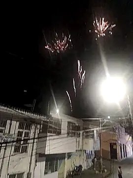 Snapshot of Sarahy- chatting on December 5, 12:52 am Sarahy- online show from December 5, 12:52 am