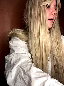 Scarlett Shadow online show from November 15, 7:21 pm