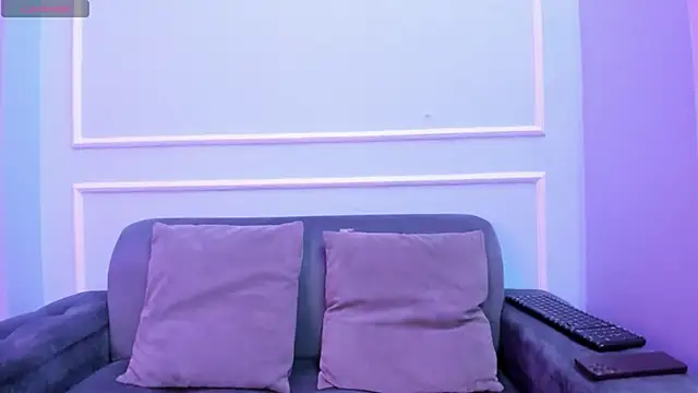 Snapshot of NattyTrainor chatting on November 22, 8:08 pm NattyTrainor online show from November 22, 8:08 pm