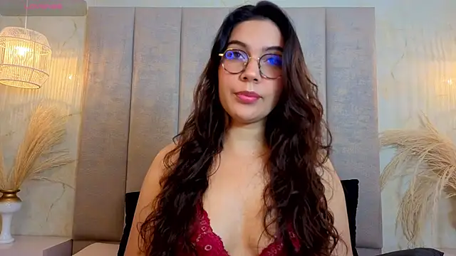 Snapshot of NattyTrainor chatting on December 14, 10:58 pm NattyTrainor online show from December 14, 10:58 pm