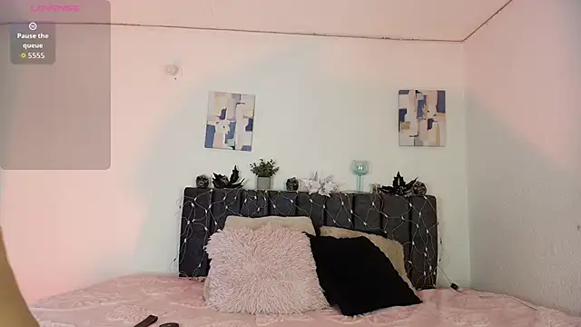 Snapshot of Jedah18 chatting on November 28, 2:58 am Jedah18 online show from November 28, 2:58 am