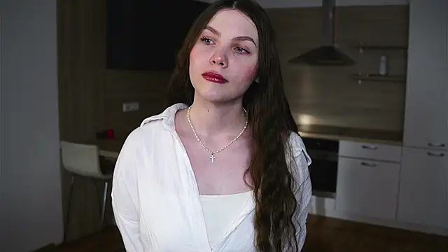 Snapshot of BelvaCaimi chatting on November 25, 6:24 am BelvaCaimi online show from November 25, 6:24 am