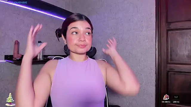 Snapshot of jesssie_lee chatting on December 15, 10:47 pm jesssie lee online show from December 15, 10:47 pm