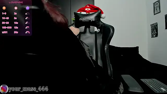 Snapshot of lust_ink chatting on December 16, 4:12 pm lust ink online show from December 16, 4:12 pm