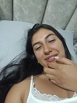 ViolettaWalton1 online show from August 2, 5:28 am