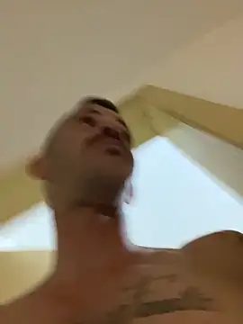 Snapshot of Lucasjandre chatting on November 13, 10:08 pm Lucasjandre online show from November 13, 10:08 pm