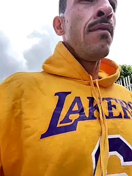 Snapshot of Lucasjandre chatting on November 19, 12:05 pm Lucasjandre online show from November 19, 12:05 pm