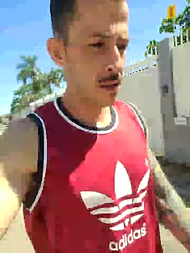 Snapshot of Lucasjandre chatting on November 20, 12:38 pm Lucasjandre online show from November 20, 12:38 pm