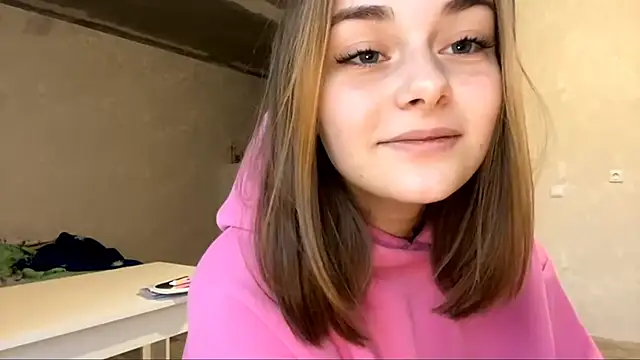 Snapshot of GeralynChiszar chatting on November 14, 7:29 am GeralynChiszar online show from November 14, 7:29 am