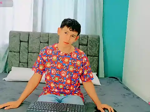 FelipeGonzalezz online show from December 21, 1:07 pm