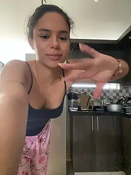 Snapshot of Ciara_Lawrence chatting on December 2, 5:41 pm Ciara Lawrence online show from December 2, 5:41 pm