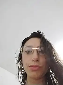 Snapshot of Samantha_curvy1 chatting on November 26, 6:42 pm Samantha curvy1 online show from November 26, 6:42 pm