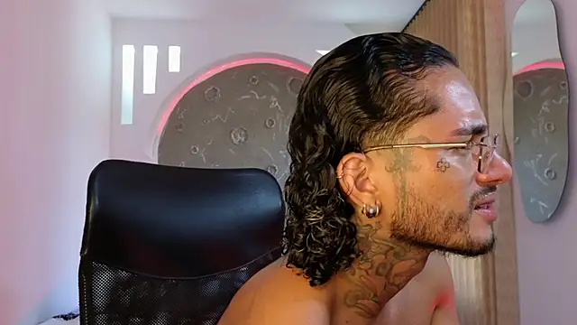 Alanrodgers online show from November 12, 1:11 pm