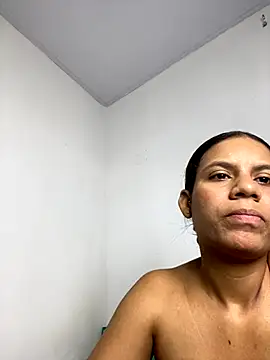 lineichun1708 online show from November 18, 7:07 pm