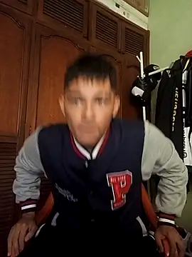 Santiagooo1233 online show from November 17, 6:24 pm