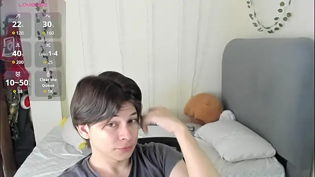 Felix kitty online show from March 7, 7:11 pm