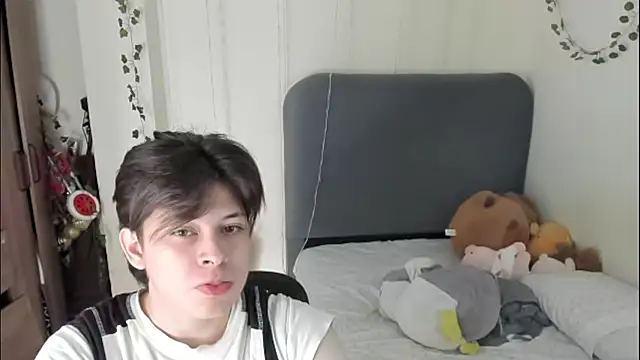 Felix kitty online show from March 30, 7:15 pm