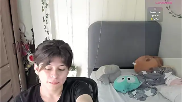 Felix kitty online show from March 31, 7:03 pm