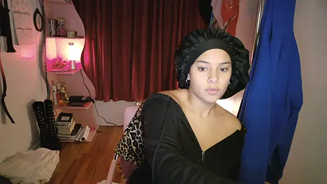 Snapshot of PrettyLittleProblem chatting on November 25, 6:52 pm PrettyLittleProblem online show from November 25, 6:52 pm