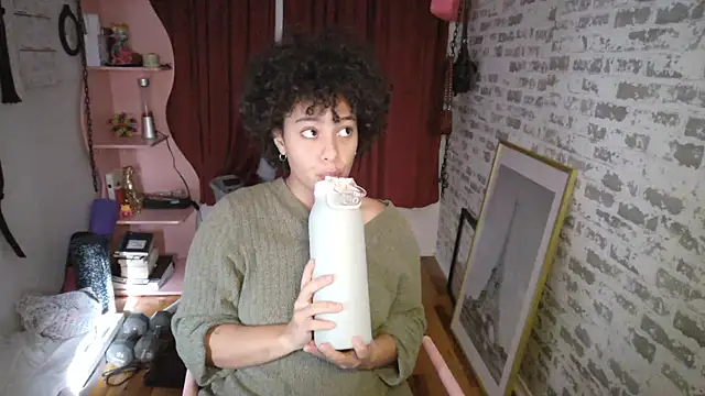 Snapshot of PrettyLittleProblem chatting on December 3, 3:32 pm PrettyLittleProblem online show from December 3, 3:32 pm