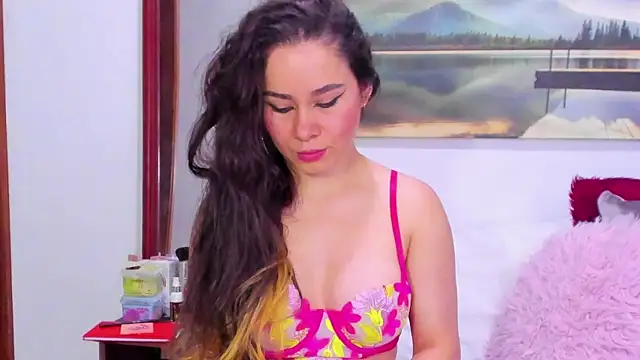 Snapshot of Aurora_Real chatting on May 2, 11:15 am Aurora Real online show from May 2, 11:15 am