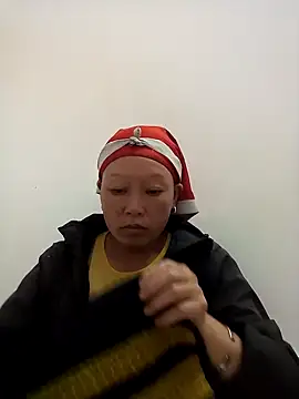 Snapshot of girl-hot2x chatting on November 16, 11:49 am girl-hot2x online show from November 16, 11:49 am