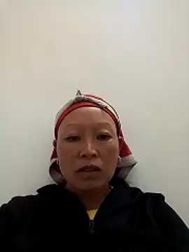 Snapshot of girl-hot2x chatting on November 20, 1:44 pm girl-hot2x online show from November 20, 1:44 pm