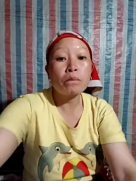 girl-hot2x online show from March 26, 12:44 pm