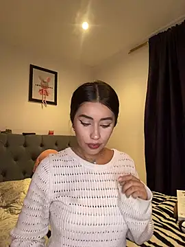 lauren clauz online show from February 9, 11:42 pm