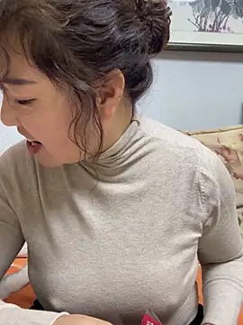 Snapshot of oo-shanshan chatting on December 1, 9:58 am oo-shanshan online show from December 1, 9:58 am