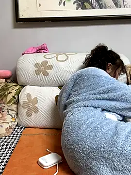 Snapshot of oo-shanshan chatting on December 2, 10:09 am oo-shanshan online show from December 2, 10:09 am