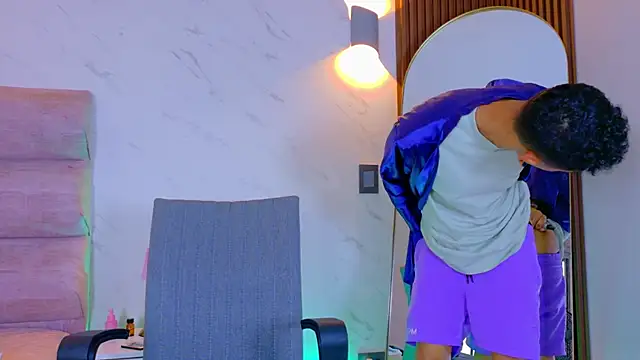 Snapshot of Imtavo chatting on January 9, 10:22 pm Imtavo online show from January 9, 10:22 pm