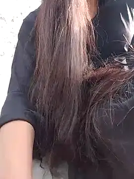 Riya 917 online show from February 1, 9:19 am