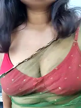 Snapshot of Hot-ruma chatting on November 17, 4:29 am Hot-ruma online show from November 17, 4:29 am