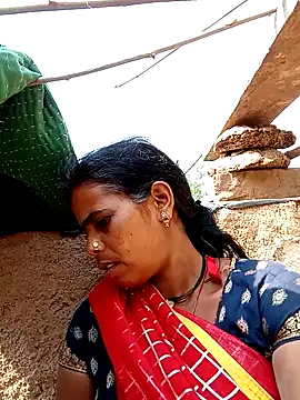 Snapshot of Neetujk chatting on November 18, 7:02 am Neetujk online show from November 18, 7:02 am