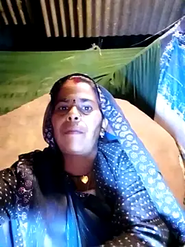 Snapshot of Neetujk chatting on December 4, 3:43 pm Neetujk online show from December 4, 3:43 pm