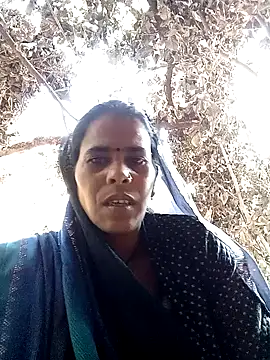 Snapshot of Neetujk chatting on December 5, 7:28 am Neetujk online show from December 5, 7:28 am