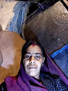 Snapshot of Neetujk chatting on December 16, 4:56 pm Neetujk online show from December 16, 4:56 pm