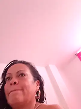 Snapshot of kristal253 chatting on December 14, 7:40 pm kristal253 online show from December 14, 7:40 pm