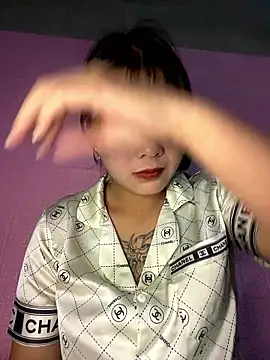 Snapshot of xu-ka chatting on January 10, 12:12 am xu-ka online show from January 10, 12:12 am