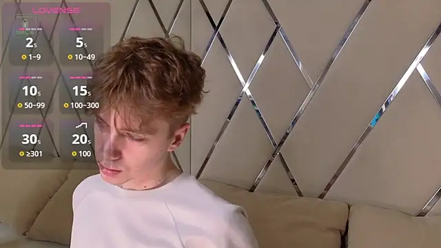 Paul Holt online show from December 1, 8:36 pm