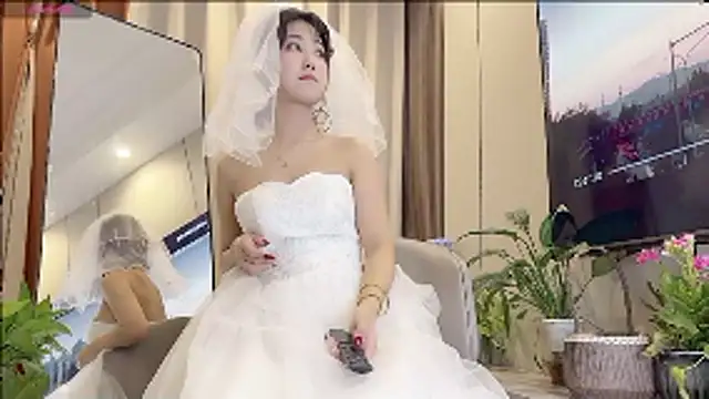 GG-BONG1 online show from January 11, 12:10 pm