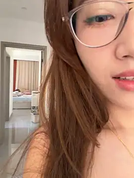 GG-BONG1 online show from May 12, 7:49 am