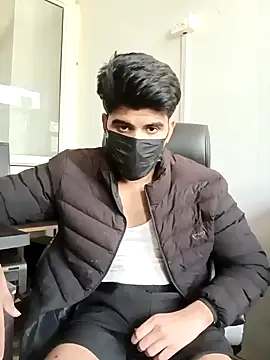 Snapshot of hotyyyyjonny chatting on November 25, 6:57 am hotyyyyjonny online show from November 25, 6:57 am