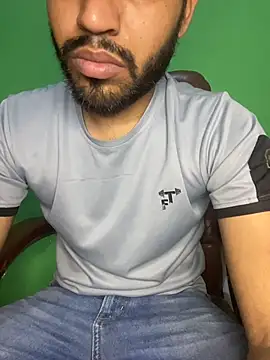 hotyyyyjonny online show from June 8, 3:23 pm