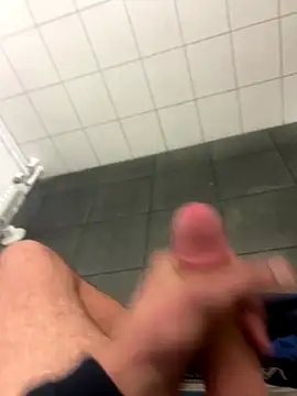 Snapshot of lukasDickpic12 chatting on November 22, 5:34 pm lukasDickpic12 online show from November 22, 5:34 pm