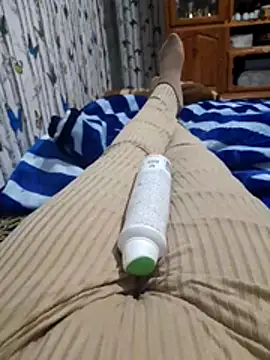 Snapshot of Tota_sexi chatting on February 13, 8:21 am Tota sexi online show from February 13, 8:21 am